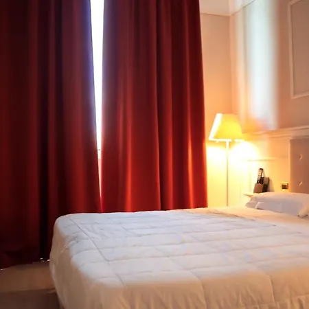 Ariston Hotel 3*
