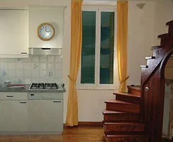 מלון Ariston 3*